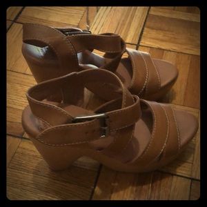 Lucky Brand sandals.